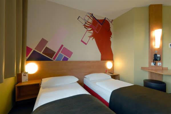 B&B Hotel Duesseldorf-Airport מראה חיצוני תמונה