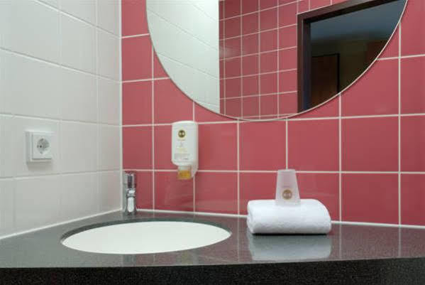 B&B Hotel Duesseldorf-Airport מראה חיצוני תמונה